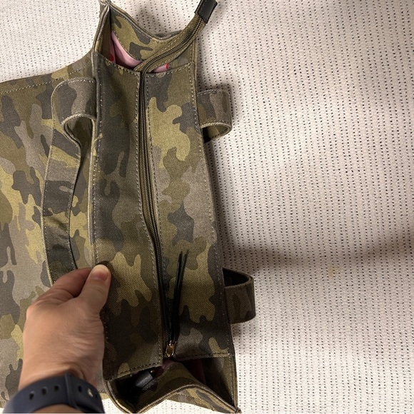 Stella & Dot Canvas Camo Tote Bag Pink Polka Dot Lining Missing Crossbody Strap - Picture 6 of 14